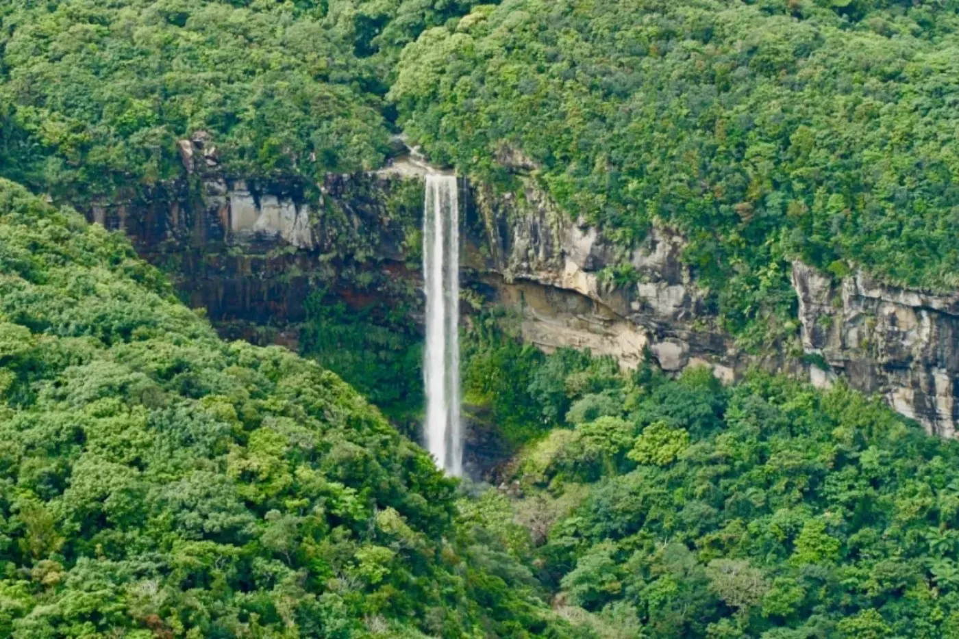 ピナイサーラの滝